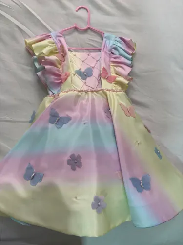 Vestido para aniversariante de 1 ano.