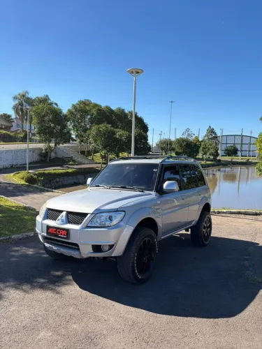 Mitsubishi Pajero TR4 2.0/ 2.0 Flex 16V 4X4 Aut. 2011