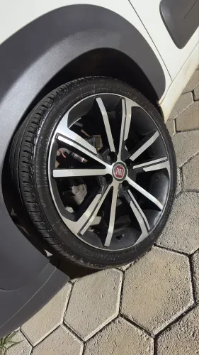 Pneus 195/40 r17