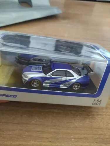 Miniatura Nissan GTR importado