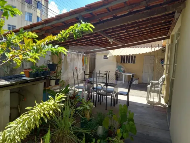 Casa no Pereira Lobo com 3 Quartos, 2 Suítes e Localização Estratégica