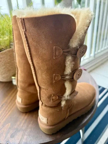 Bota Feminina UGG