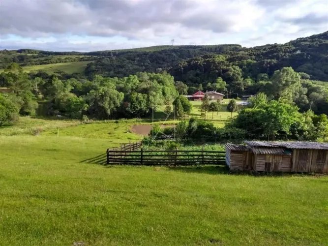 DESTAK IMÓVEIS VENDE: Chácara com 2 Moradias fazenda Souza/ Ana Rech,