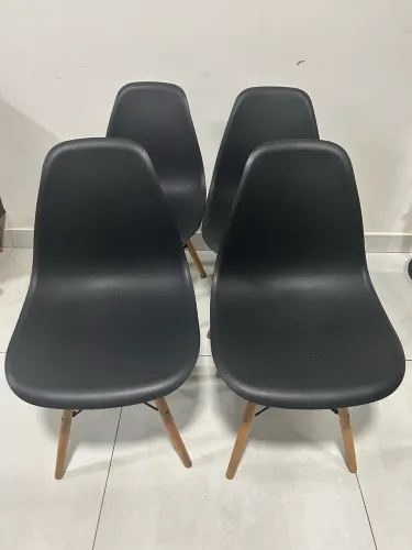 4 Cadeira Charles Eames Eiffel Moderna Base Madeira