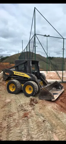 Vendo mini carregadeira (bob cat)