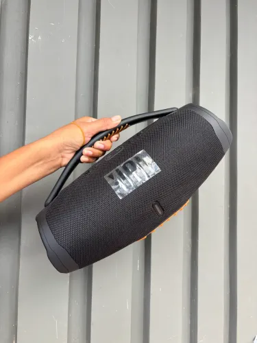 JBL Bombox 3 / produto primeira linha com tamanho de 35cm?