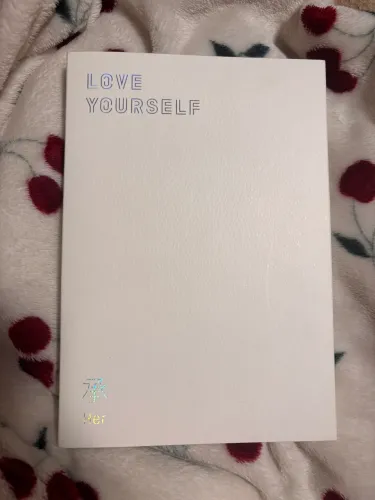 Álbum Love Yourself - Her (Versão V)