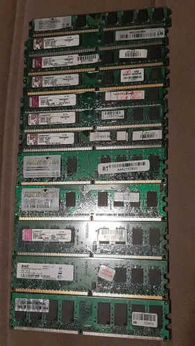 Lote memórias 2GB DDR2 para PC DESKTOP
