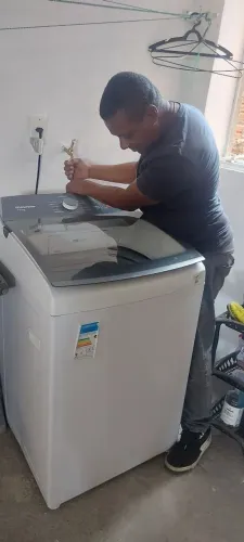Conserto de geladeiras e máquinas de lavar roupas