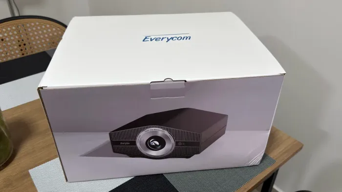 Projetor Everycom YG710W