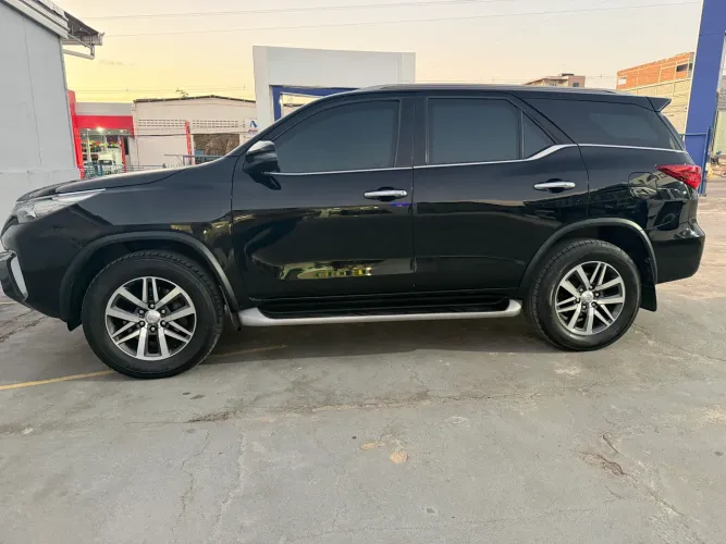 Toyota Hilux SW4 SRX 4X4 2.8 TDI 16V Dies. Aut. 2020