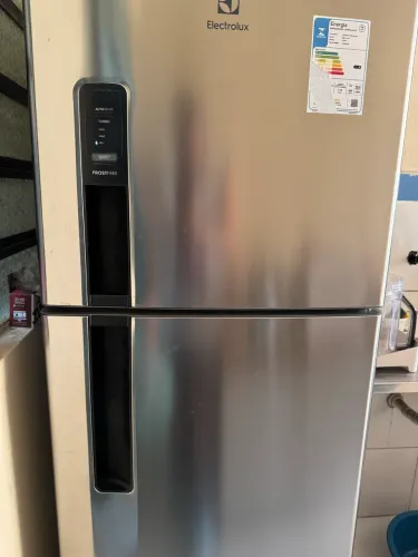 Geladeira semi nova