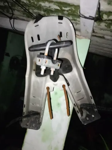 Cadeirinha para transporta crianças frontal p/ bike.
