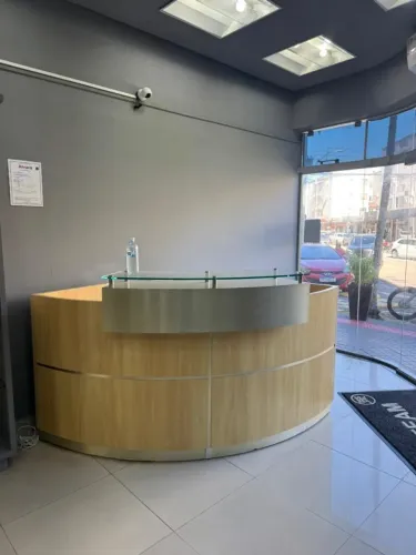 Torrando Balcão Recepção Estabelecimento Comercial Barbada
