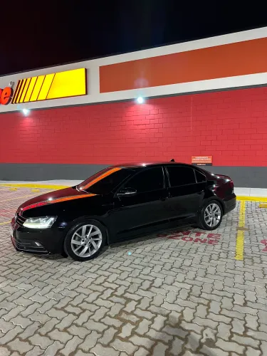 Volkswagen Jetta Comfortline 1.4 TSI 16V 4P Aut. 2018