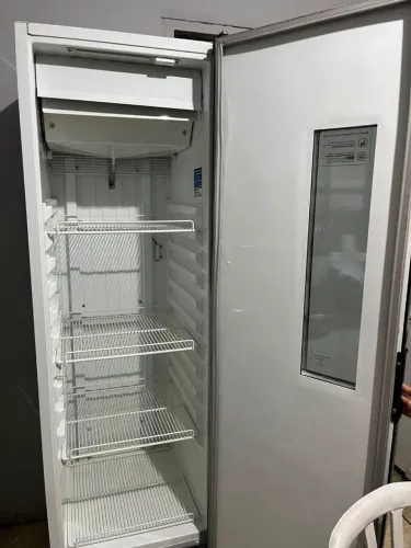 Vendo cervejeiro metalfrio