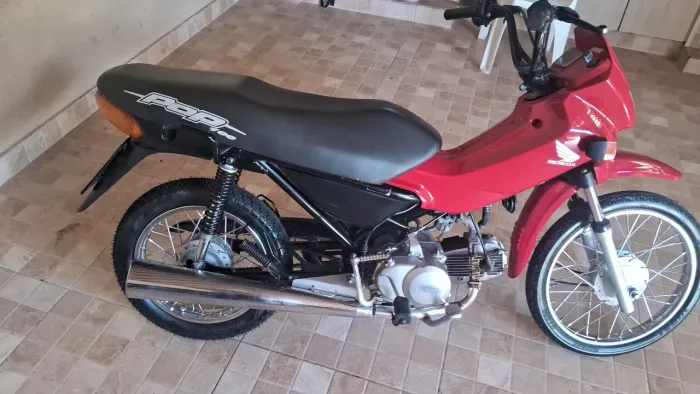 Vendo uma moto pop100  2007 