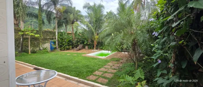 Casa na praia do Guaiuba - Guarujá, com 4 quartos