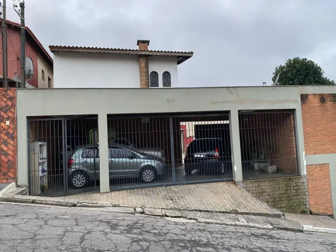Imperdível Sobrado à Venda em São Paulo-SP, Vila das Belezas: 4 Quartos, 1 Suite, 1 Sala, 