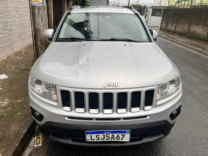 Jeep Compass Sport 2.0 16V 156cv 5P 2013