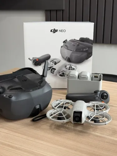 Drone DJI Neo Motion Combo FPV | 8 ciclos | Impecável | 12x sem juros | Loja física