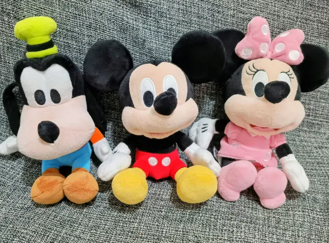 Kit 3 unidades pelúcia da Disney