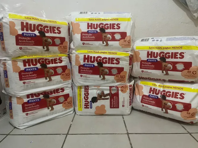 Fraldas Huggies tamanhos M, G, XG