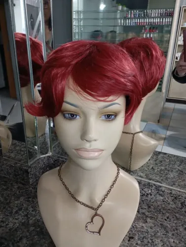 Perucas e maniquim