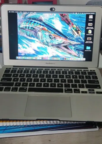 Macbook Air i5 11pol. 2014 +case+ capa de teclado