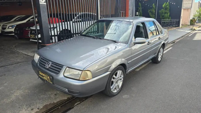 Volkswagen Santana 1.8 MI (álcool) 2002