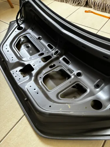 Tampa Porta-Malas Nissan Versa