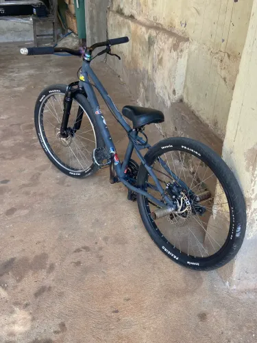 Bicicleta aro 24 montada