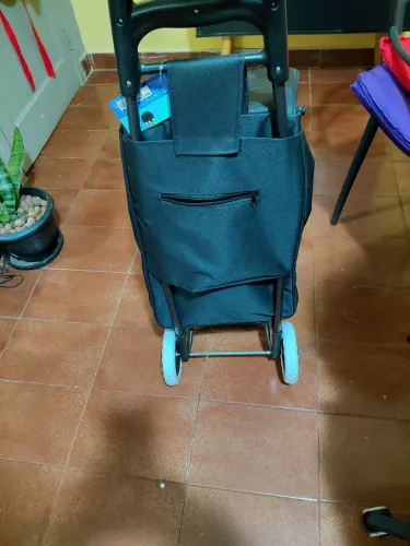 Carrinho dr compras com etiqueta