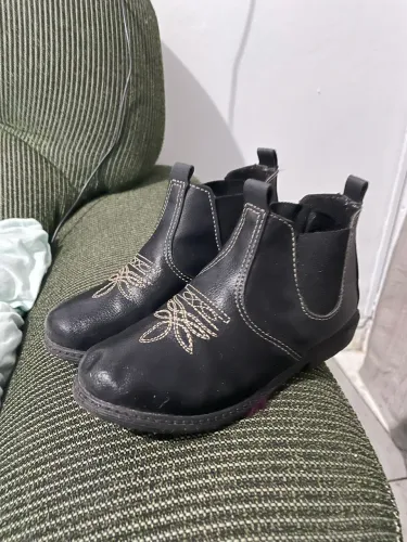 Sapatos de menino