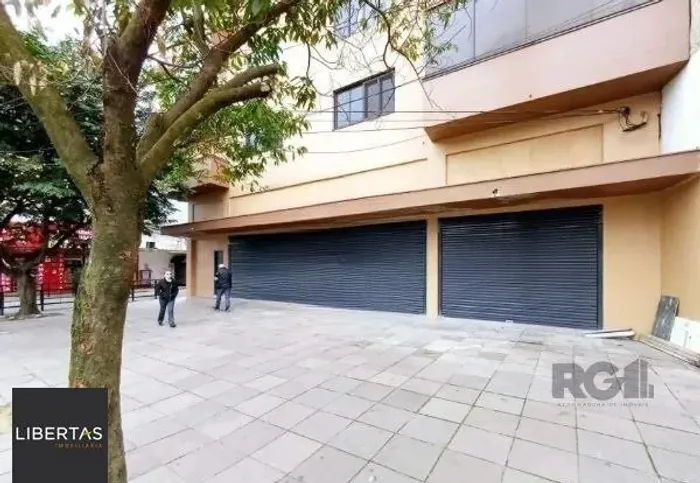 Libertas imobiliária aluga loja na Av. Assis Brasil com 530m²-Passo D`areia