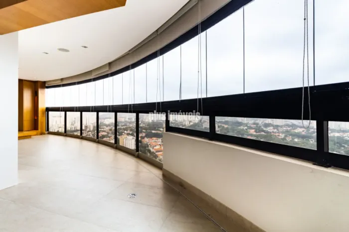 Alto da Lapa! Alto Padrão! 247m² úteis! Vista Panorâmica Permanente!