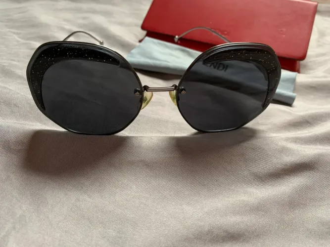 ÓCULOS ORIGINAL MARCA FENDI