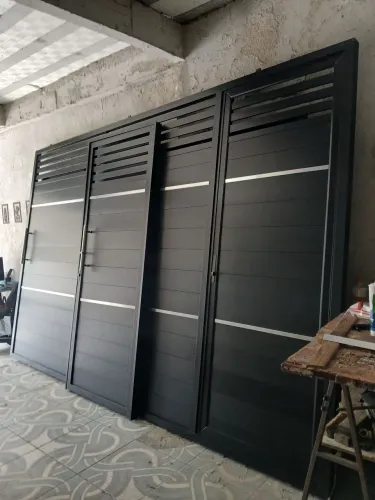 LINDOS PORTÕES DE GARAGEM ALUMÍNIO PRETO.