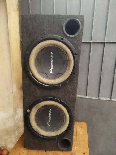 Equipamentos de som automotivo 