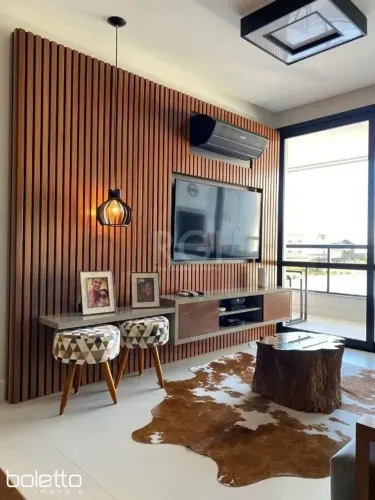 Casa para comprar mobiliada e decorada em Torres , 3 dormitórios suítes , vaga dupla, infl
