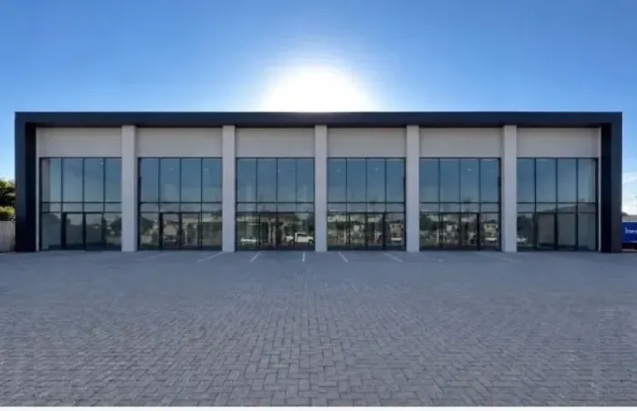 LOJA / SALA COMERCIAL 500 m² RIO VERMELHO ALTO PADRÃO ÁREA PREVILEGIADA