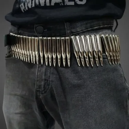 Cinto de Couro Preto com Spikes Tubulares Metalizados - Estilo Rock, Heavy Metal e Punk (S
