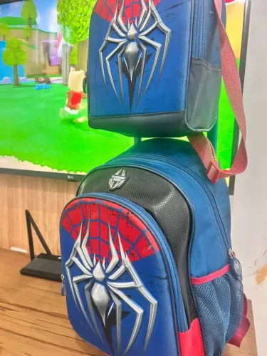 Mochila infantil com lancheira