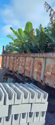 Caçamba de caminhão