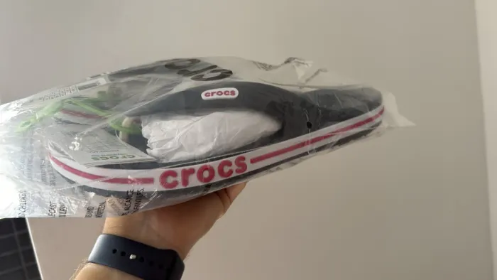 Chinelo crocs bayaband flip navy/pepper