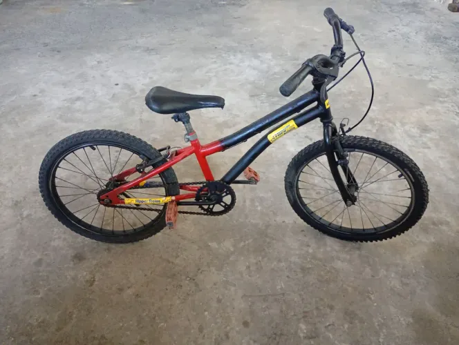 Bicicleta aro 20 pneus novos