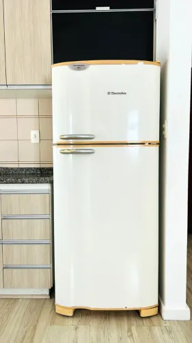 Geladeira Electrolux Frost Free DF35 Duplex 352L - 220V