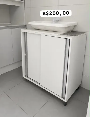 Armarinho de pia 
