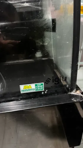 Balcão expositor refrigerado para tortas e sobremesas - tamanho 1,25m marca Iglu