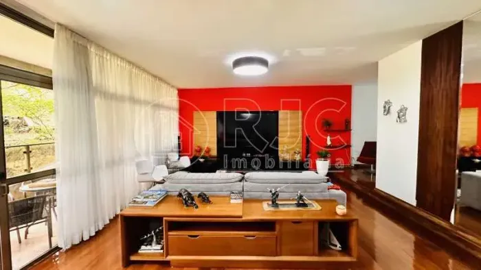 Rua Homem de Melo, apto 5 dorm, 2 suítes, Varandão e 3 vagas